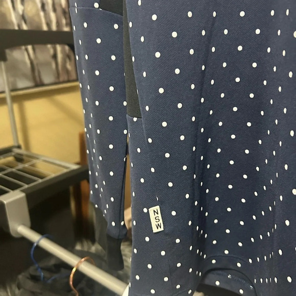 Nike NSW long sleeved mens size  M blank logo crew in excellent condition - Picture 8 of 10